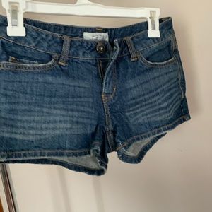 Aeropostale Girls Medium Wash Jean Shorts